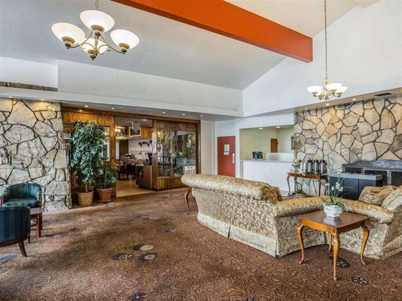 Econo Lodge Near Reno-Sparks Convention Center Exteriér fotografie