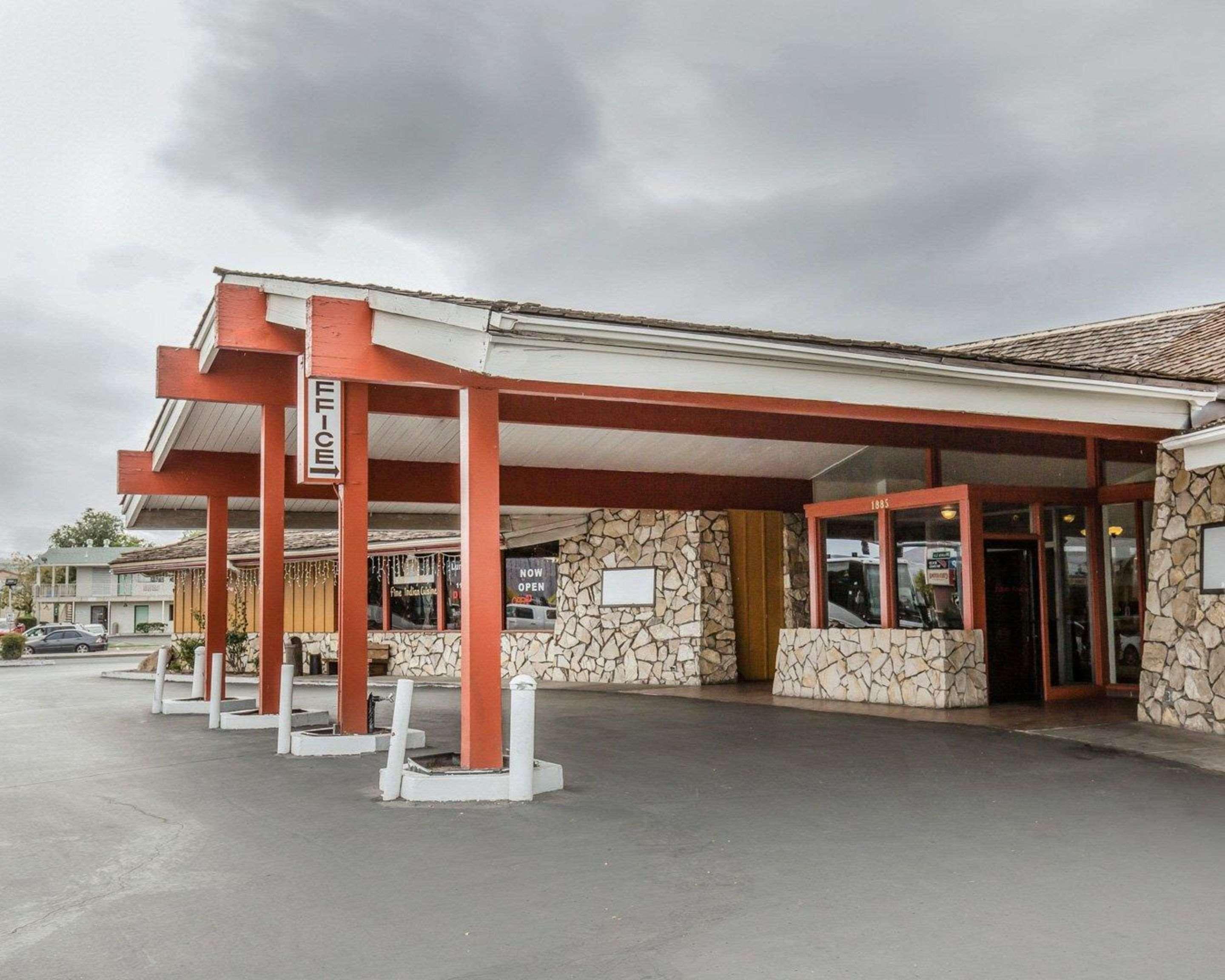 Econo Lodge Near Reno-Sparks Convention Center Exteriér fotografie